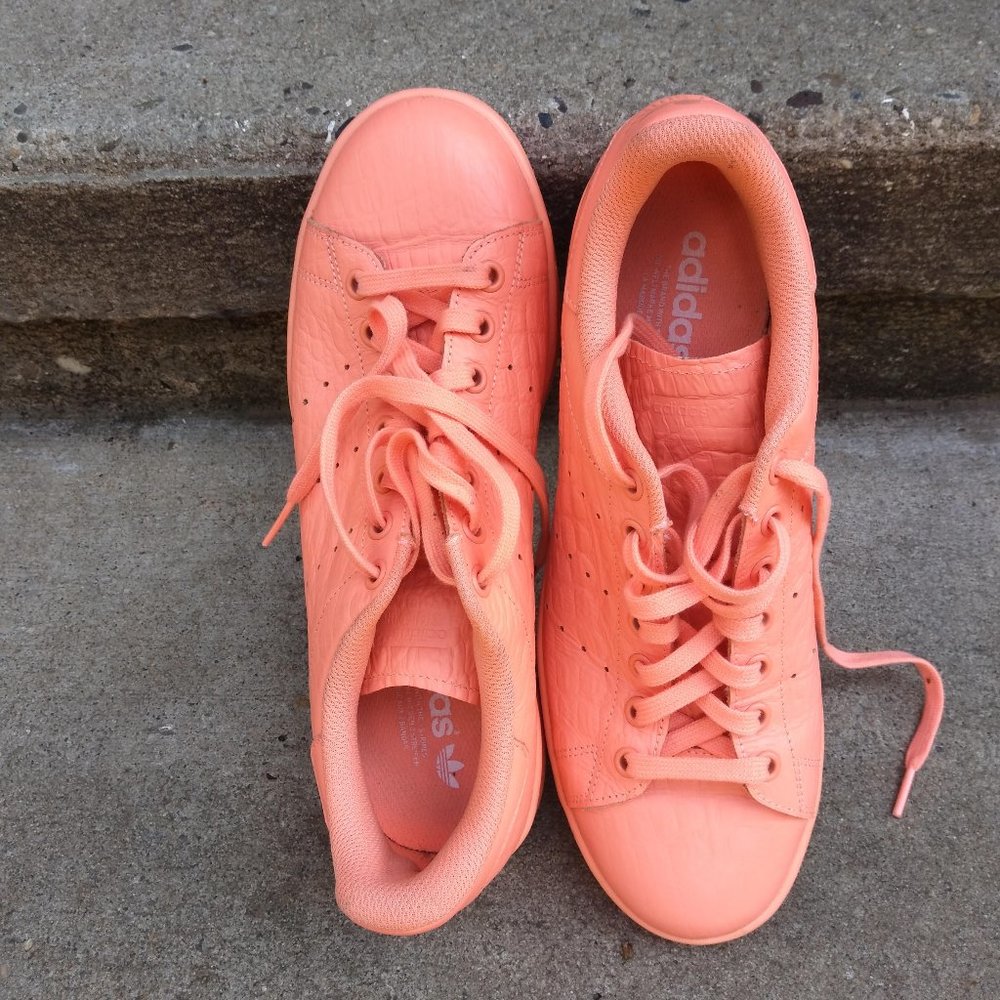 ADIDAS Stan Smith Peach 9.5 Women Croc-Embossed